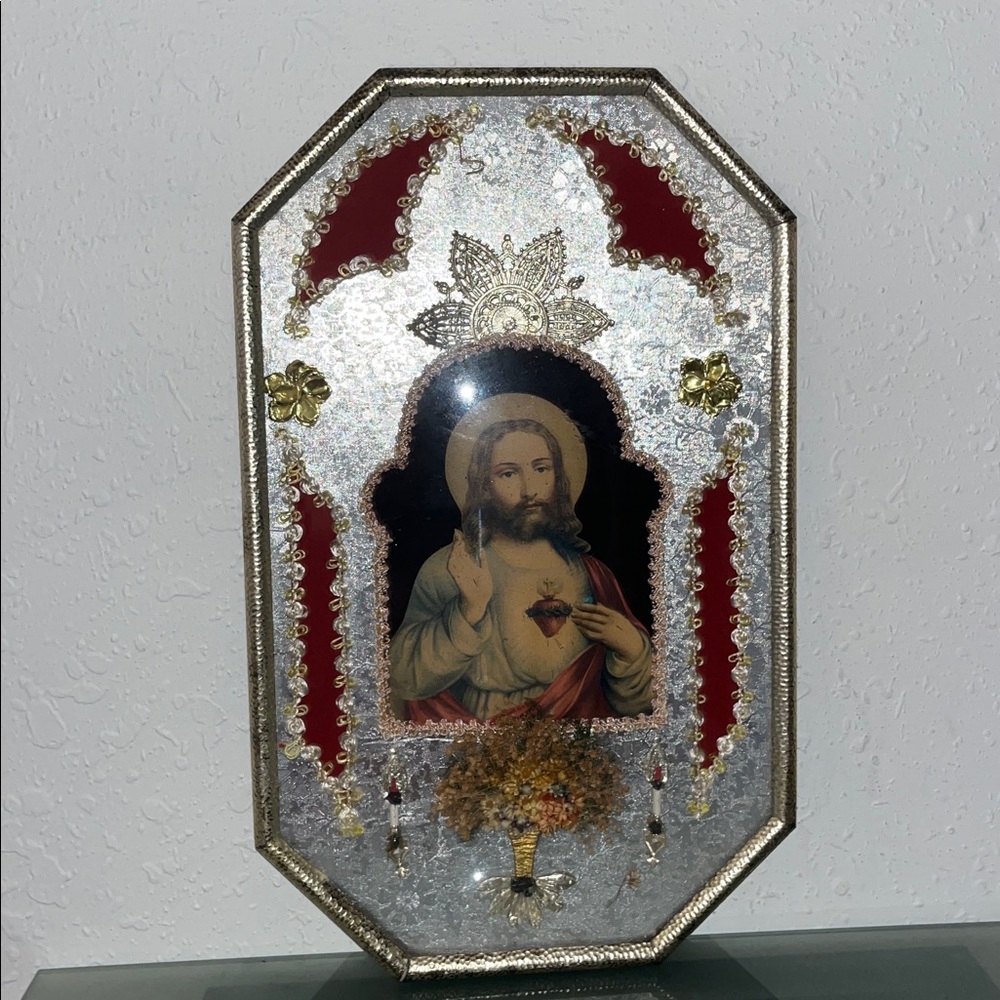 ANTIQUE BUBBLE GLASS PICTURE FRAMED JESUS RELIGIOUS FATIMA / TRAMP ART 17 x 11"